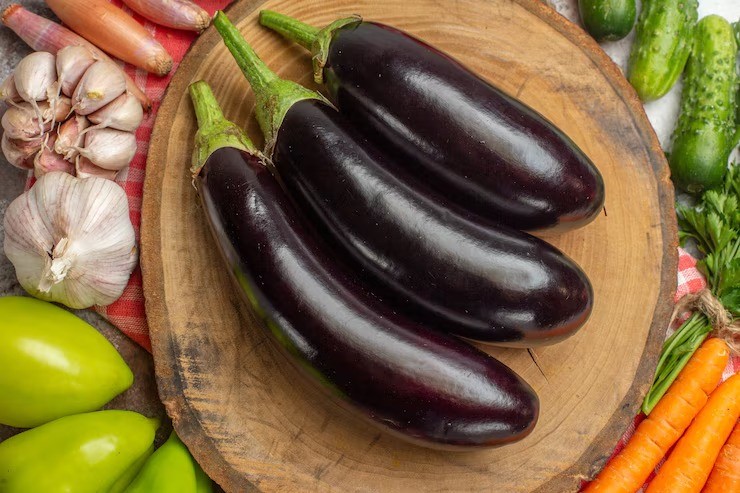 terong untuk mpasi, manfaat terong untuk bayi, menu mpasi sehat, makanan pendamping asi alami, terong ungu bayi, mpasi 6 bulan